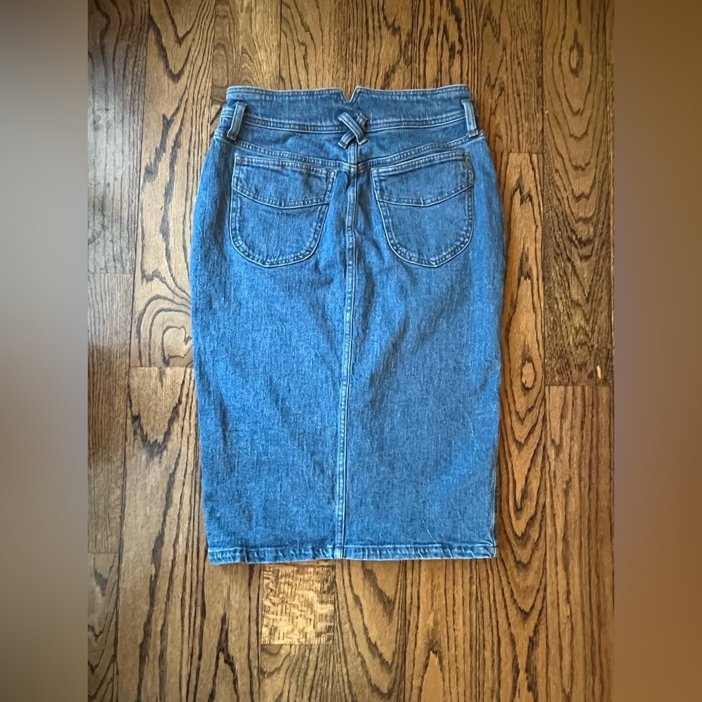 Madewell Denim High-Waist Midi Column Skirt in holton wash.  Size 27 - Picture 8 of 9